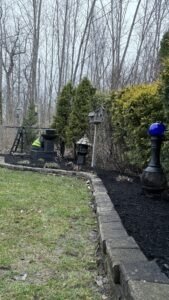 Mulch & Stone Delivery and Installation | London & Area