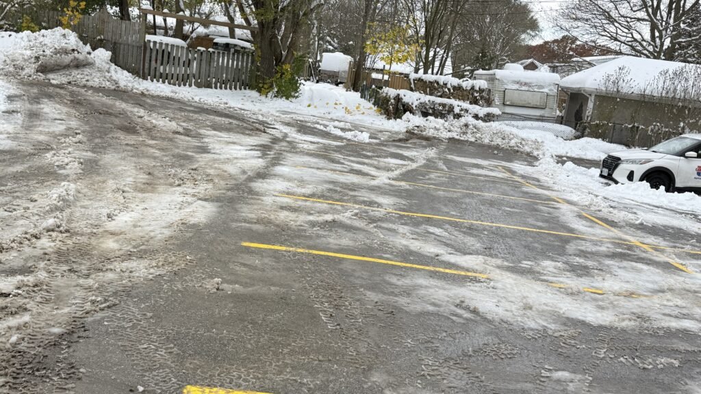 Commercial parking lot de-icing in London Ontario