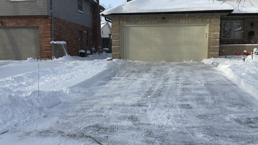 Residential & Commercial Snow Removal in London, Ontario